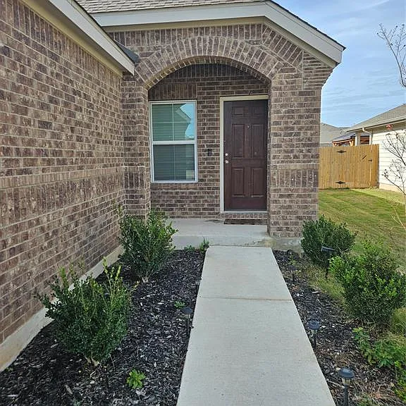 312 Gidran Trl — Photo 2
