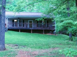 71 Nottingham Ln, Glade Hill, VA 24184