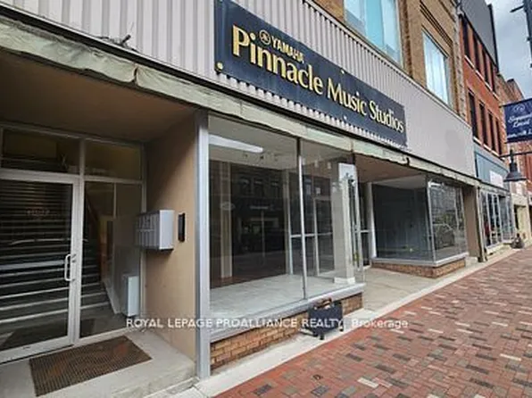 261 Front St #4, Belleville, ON K8N 2Z6