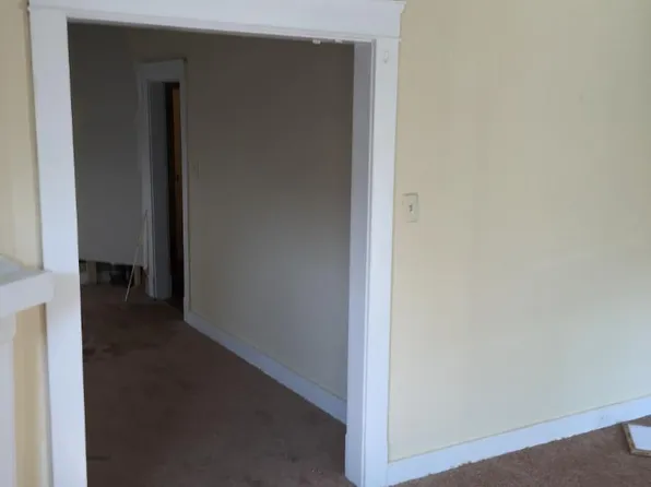 1714 Cliffview Rd, Cleveland, OH 44112