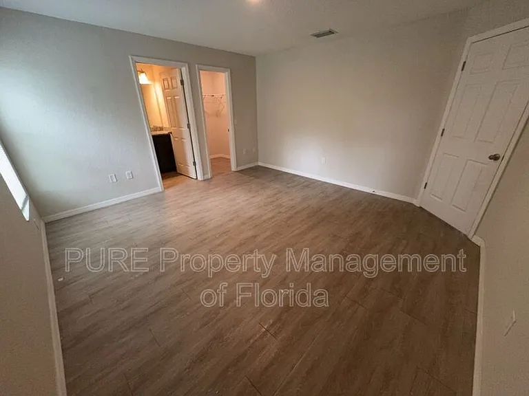 15057 SW 21st Ter — Photo 20