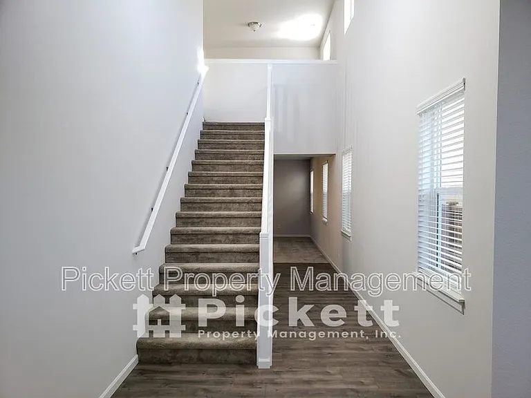 4222 Andasio Loop SE — Photo 4