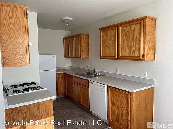 5th image of 475 E Cedar St #22
