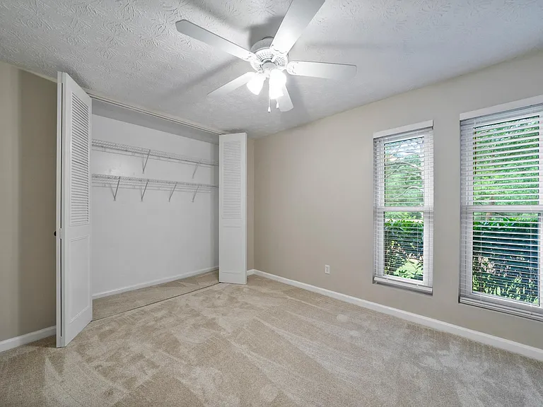 170 Cedar Trce — Photo 14