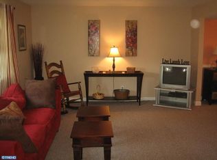 32 Hartford Rd, Sewell, NJ 08080