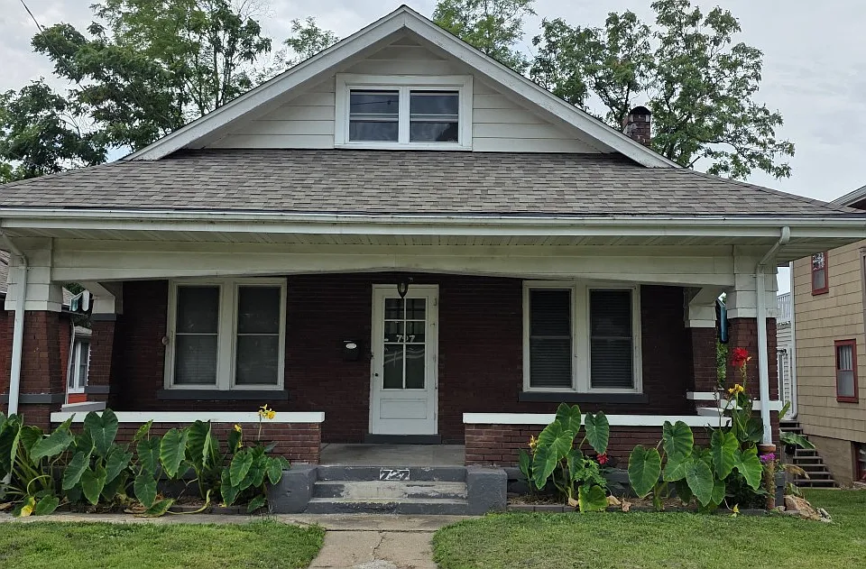 727 Saint Marys Blvd