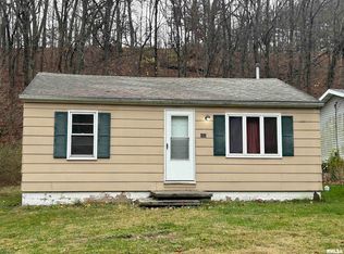 403 Fahey Hollow Rd, East Peoria, IL 61611