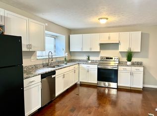 3660 Walden Dr, Lexington, KY 40517