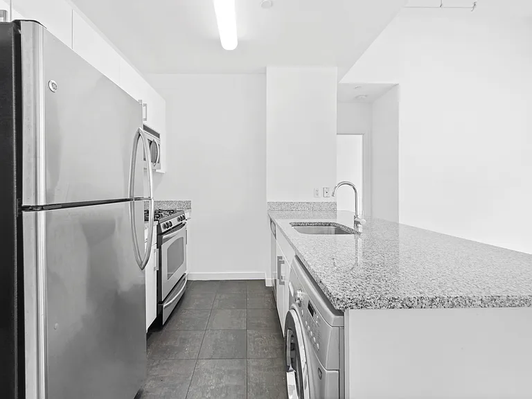 184 Kent Ave #C408 — Photo 6
