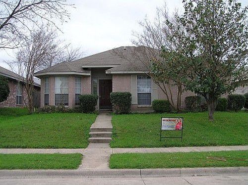 1st image of 908 Applewood Dr
