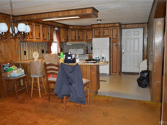 Open Kitchen & Dining with large breakfast bar