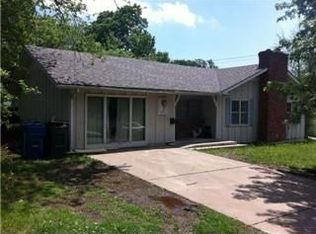 5023 S Norfleet Rd, Independence, MO 64055