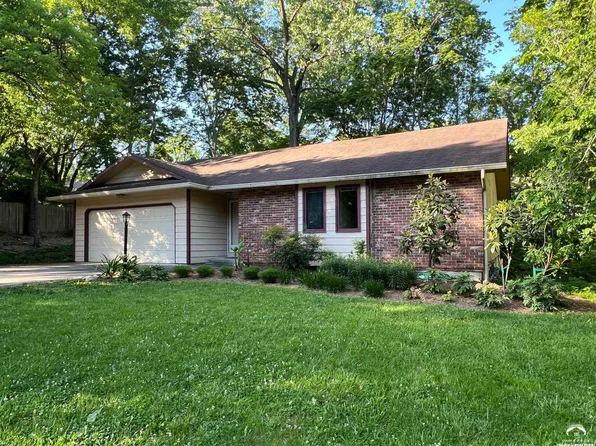 3607 Boulder Ct, Lawrence, KS 66049