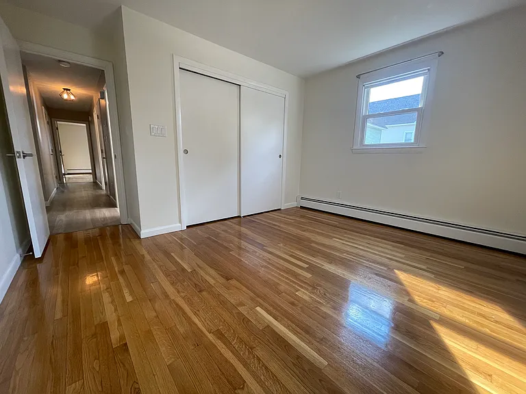 838 Clay St — Photo 5