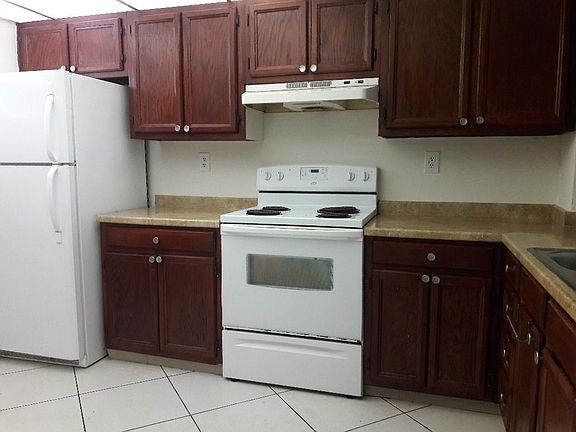 3rd image of 1100 NW 87th Ave APT 203