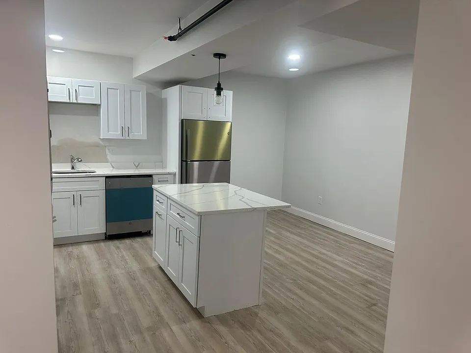 386 High St #2-1