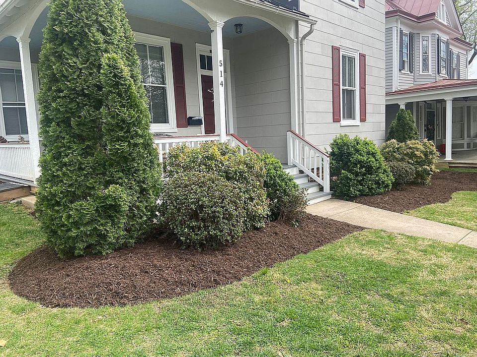 2nd image of 514 17th St NW