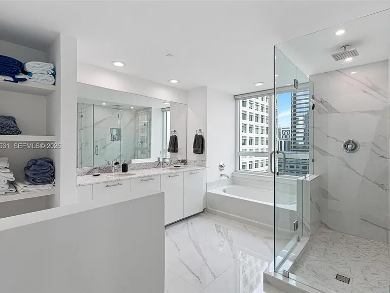 950 Brickell Bay Dr #2210 — Photo 10
