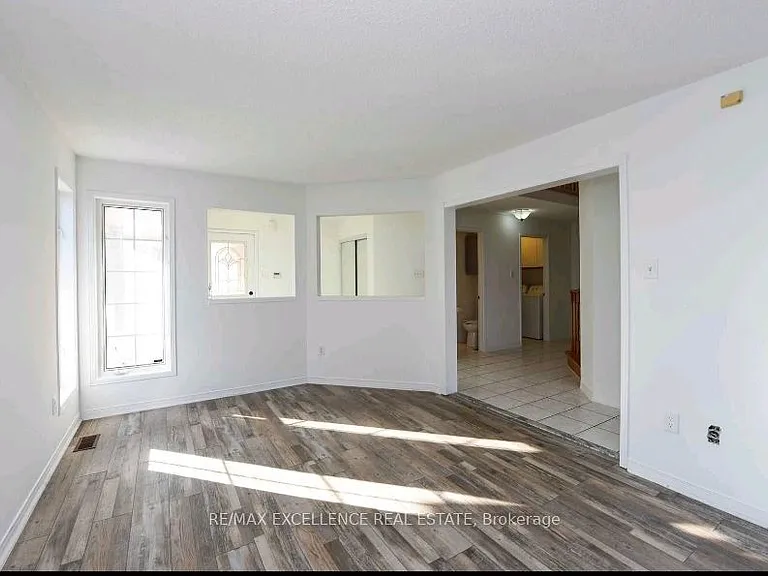 24 Hayloft Ct #UPPER — Photo 6