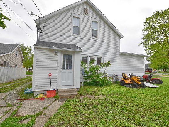 4th image of 318 S Illinois St