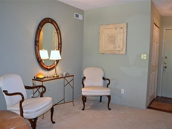 3rd image of 1625 Cedarwood Dr APT 318