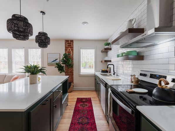 2700 N Walker Ave APT 3