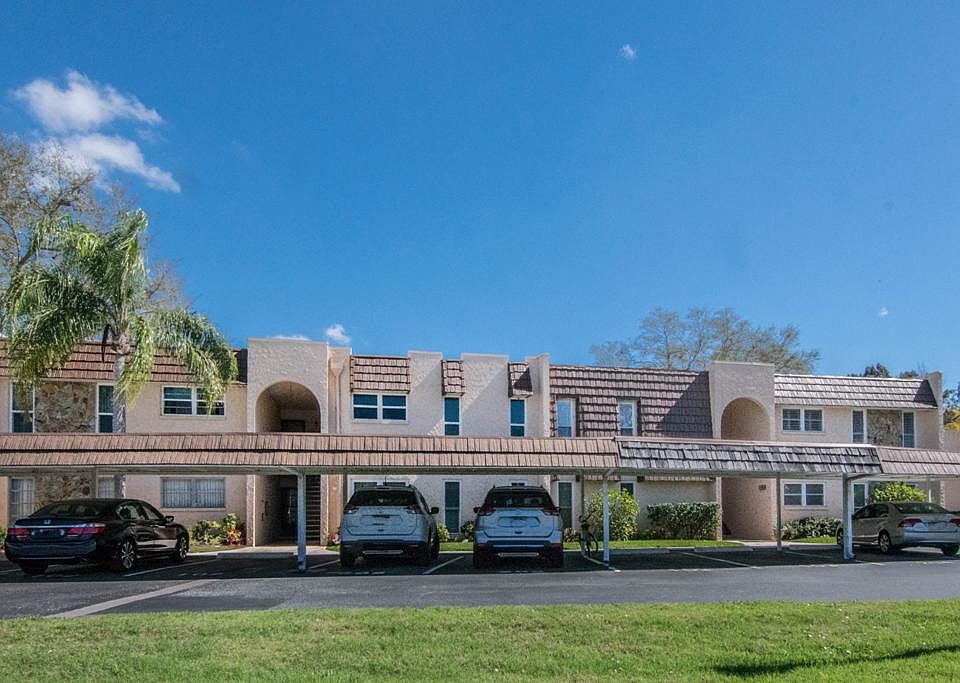 1st image of 202 Aspen Cir