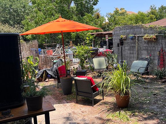 5th image of 426 S Hennessey St #426