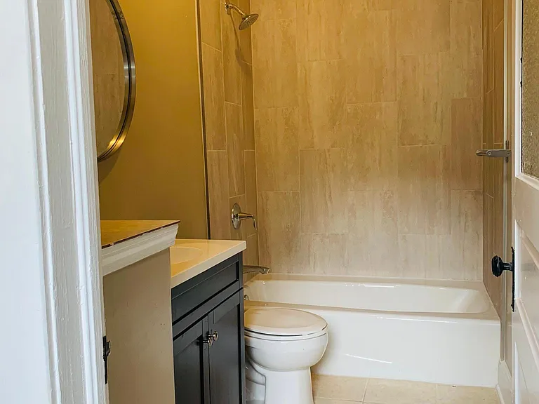 520 Cameron St SE #B — Photo 15