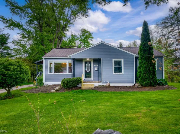 391 Park Ave, Chardon, OH 44024