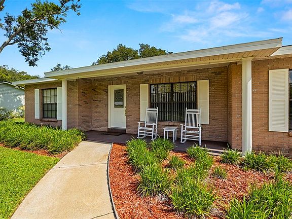 5th image of 2512 BORDEAUX WAY