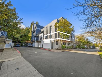614 S Nevada St APT B, Portland, OR, 97219