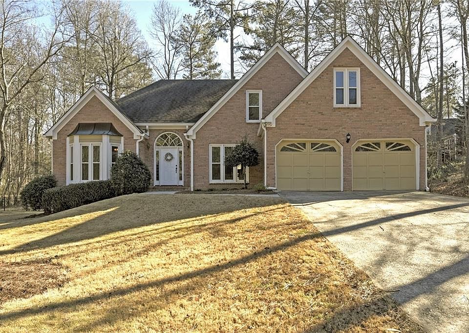 1st image of 1427 Livingston Dr SW