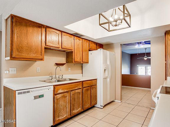 4th image of 5231 N 1st Ave