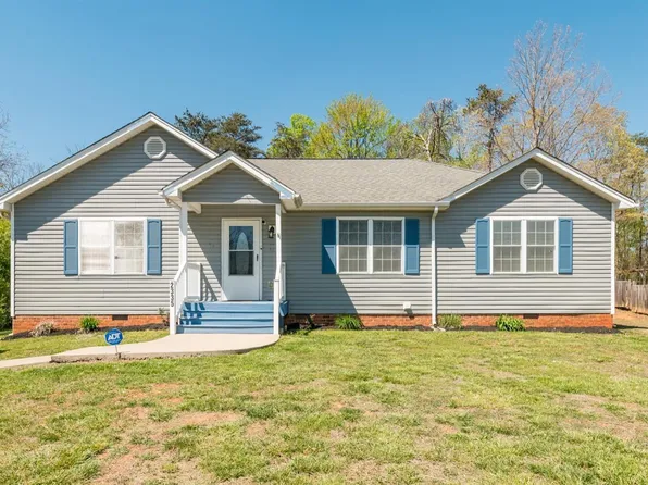 2335 Sunburst Rd, Evington, VA 24550
