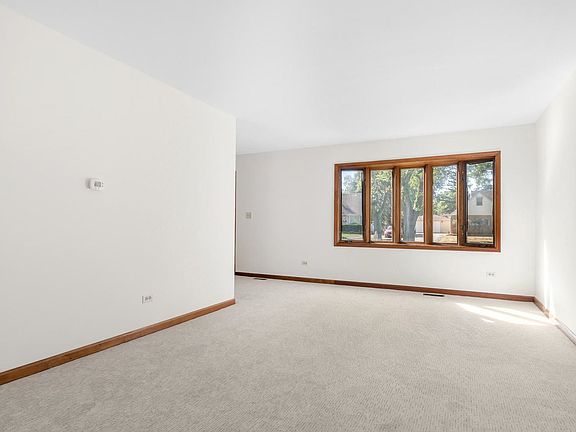 5th image of 232 Pine St