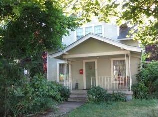 31 S 12th St, Cottage Grove, OR 97424