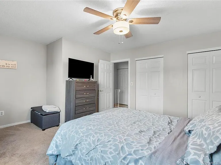 360 W Spring St #A7 — Photo 18