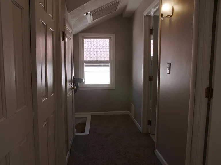 1018 S Race St — Photo 26