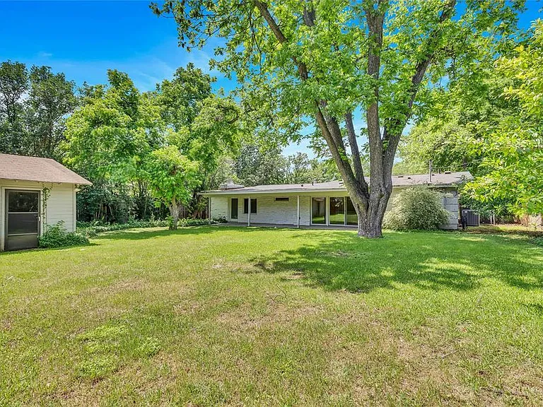 6203 Cary Dr — Photo 27