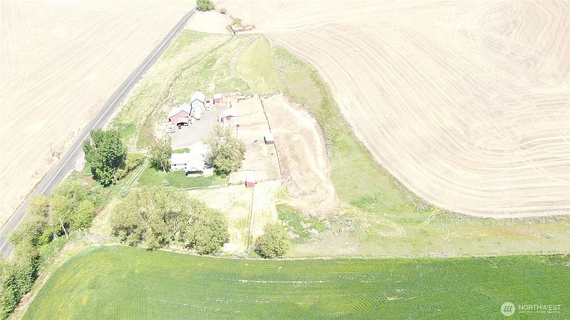 4th image of 12944 Lower Waitsburg Road