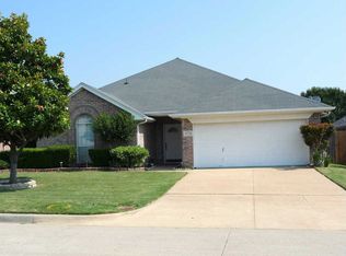 3776 Regency Cir, Fort Worth, TX 76137