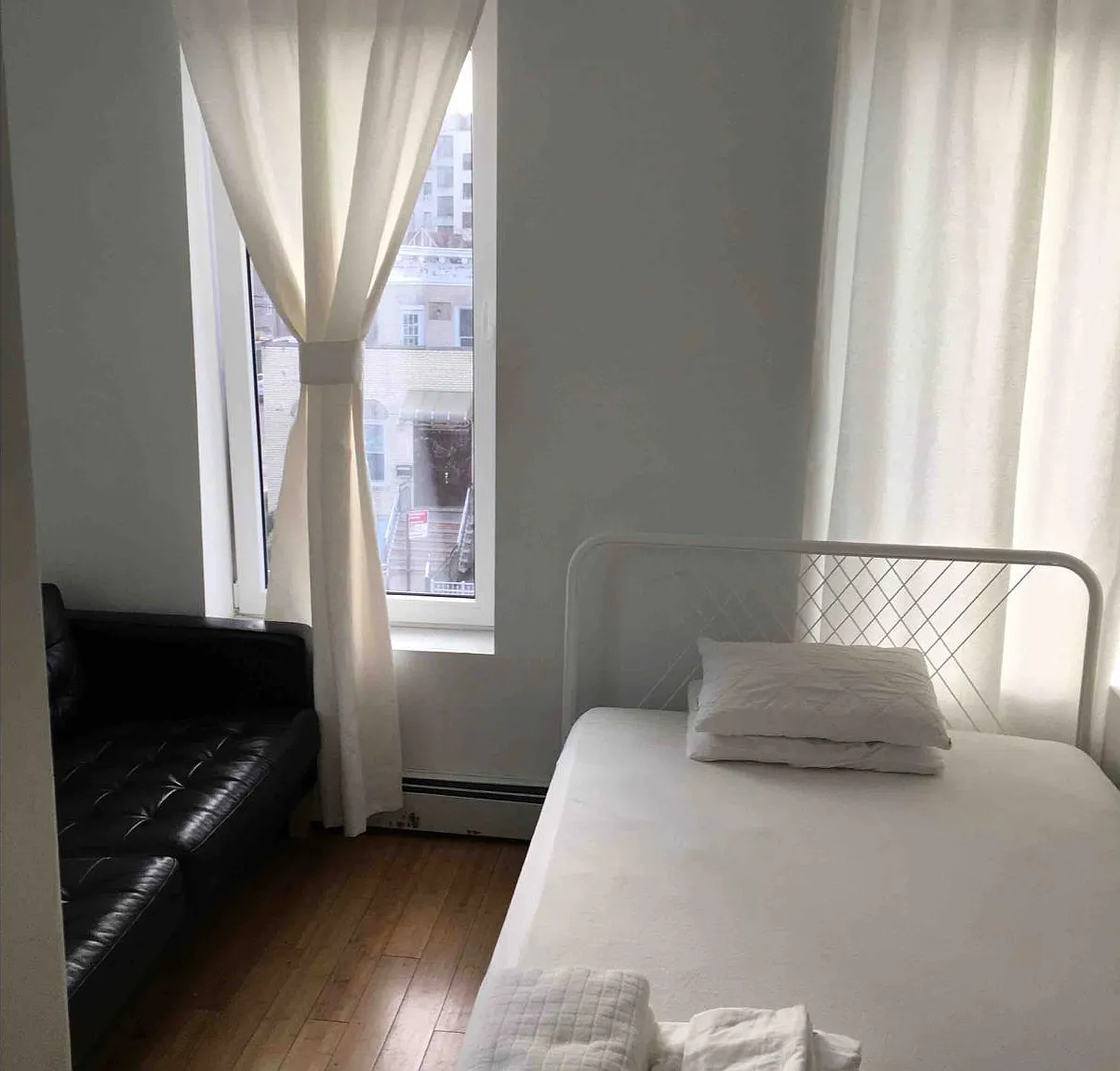 Studio, 500 sqft, $2,500 — Photo 4