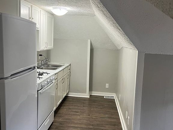 3rd image of 812 N 11th St #B
