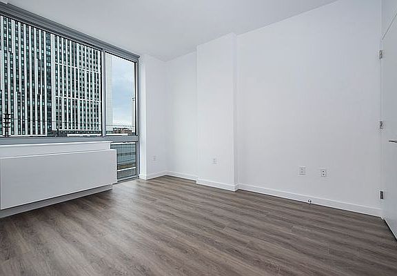 4th image of 147-25 94th Ave #2422