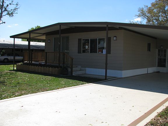           Driveway & Carport