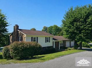 471 Rolling Hills Dr, Princeton, WV 24740