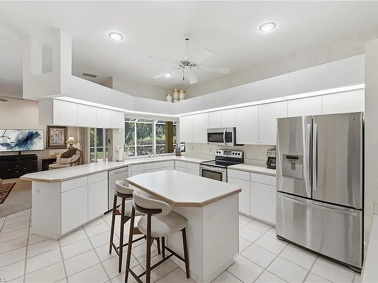 24750 Pennyroyal Dr — Photo 11