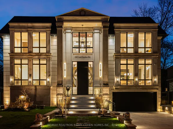 192 Lord Seaton Rd, Toronto, ON M2P 1K9