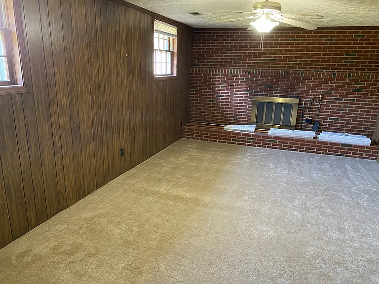 715 Scott Dr — Photo 13